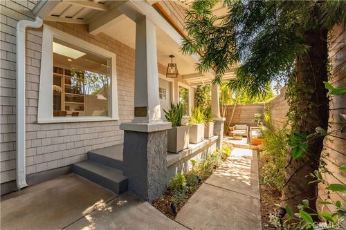 8863 Cynthia St, West Hollywood, CA, 90069-4510 | Card Image