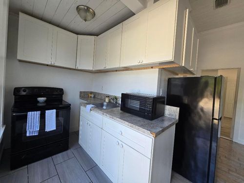 c-301 S 7th S Street, Fort Pierce, FL, 34950 | Card Image