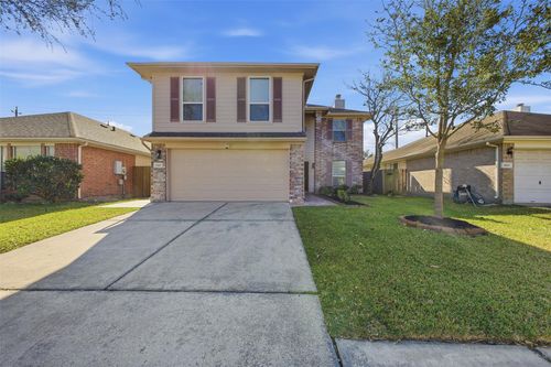8927 Aspen Place Dr, Houston, TX, 77071-3250 | Card Image