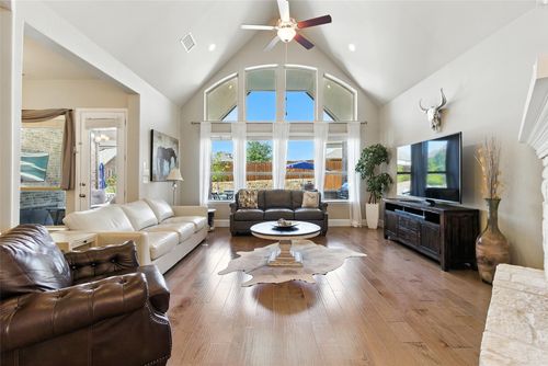 2104 Prospect Dr, Frisco, TX, 75036-5272 | Card Image