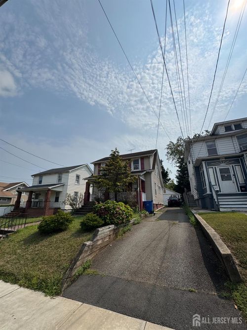 640 Livingston Ave, North Brunswick, NJ, 08902-2446 | Card Image