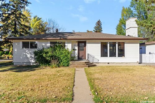 13 Weir Crescent, Saskatoon, SK, S7H3A8 | Card Image