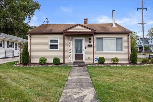 182 Warren Ave, Elyria, OH, 44035-6236 | Card Image