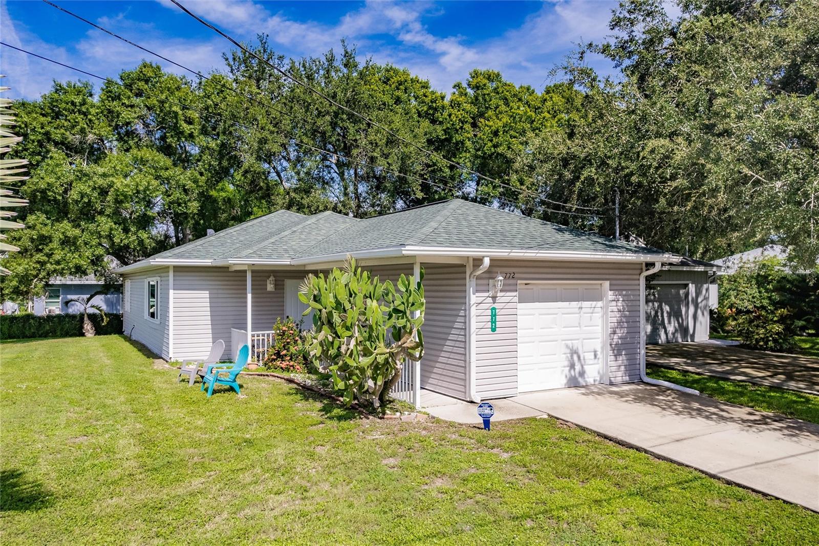Locklear Ave, Sarasota, FL 34237