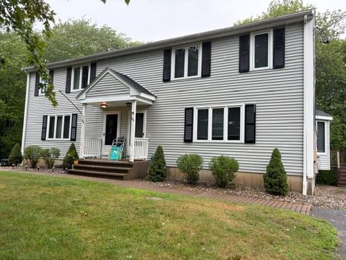 206-206 Comfort St, Bridgewater, MA, 02324-1607 | Card Image