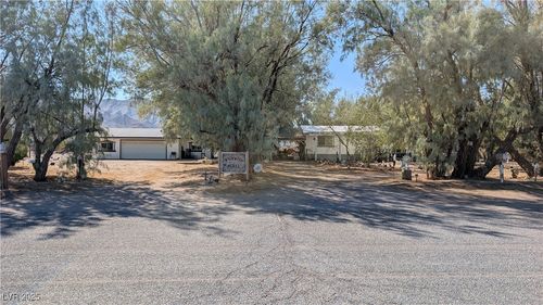 2722 N Saddleback Dr, Amargosa Valley, NV, 89020-0450 | Card Image