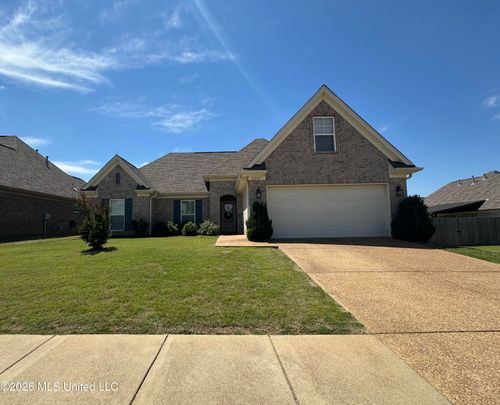 2607 Dawnwood Cir N, Southaven, MS, 38672-2310 | Card Image