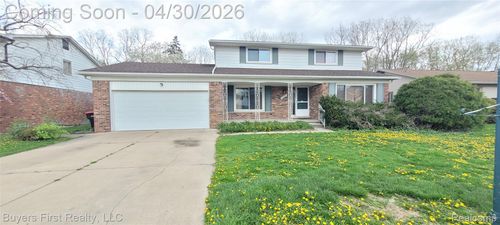 25600 Southwood Dr, Southfield, MI, 48075-2030 | Card Image