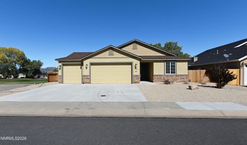 794 Divot Dr, Fernley, NV, 89408-6689 | Card Image