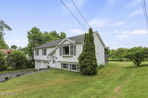 927 Holmes Rd, Pittsfield, MA, 01201-7106 | Card Image