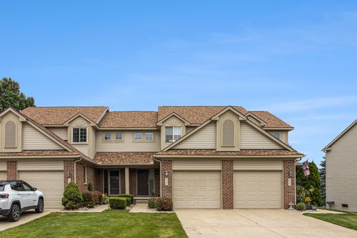 7124 Magnolia Ln, Waterford, MI, 48327-4420 | Card Image