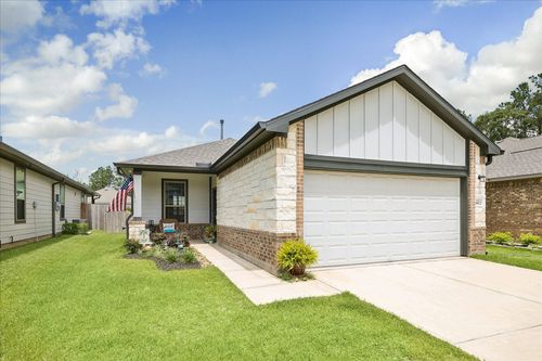 5812 Trout Lily Dr, Montgomery, TX, 77316-3352 | Card Image