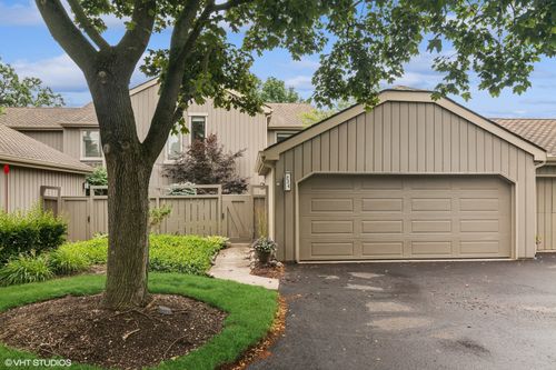 224 Bluff Ct, Lake Barrington, IL, 60010-7313 | Card Image