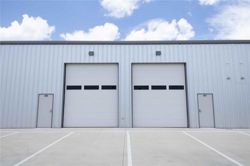 i-6-i-7-11089 N Us Highway 301, Oxford, FL, 34484-3566 | Card Image