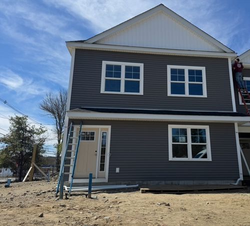 121-321 Winthrop St, Taunton, MA, 02780-4305 | Card Image