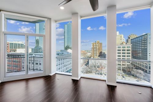 apt-902-500 Throckmorton St, Fort Worth, TX, 76102-3743 | Card Image