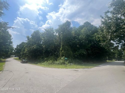 919 Mandarin Trl, Jacksonville, NC, 28540-9507 | Card Image