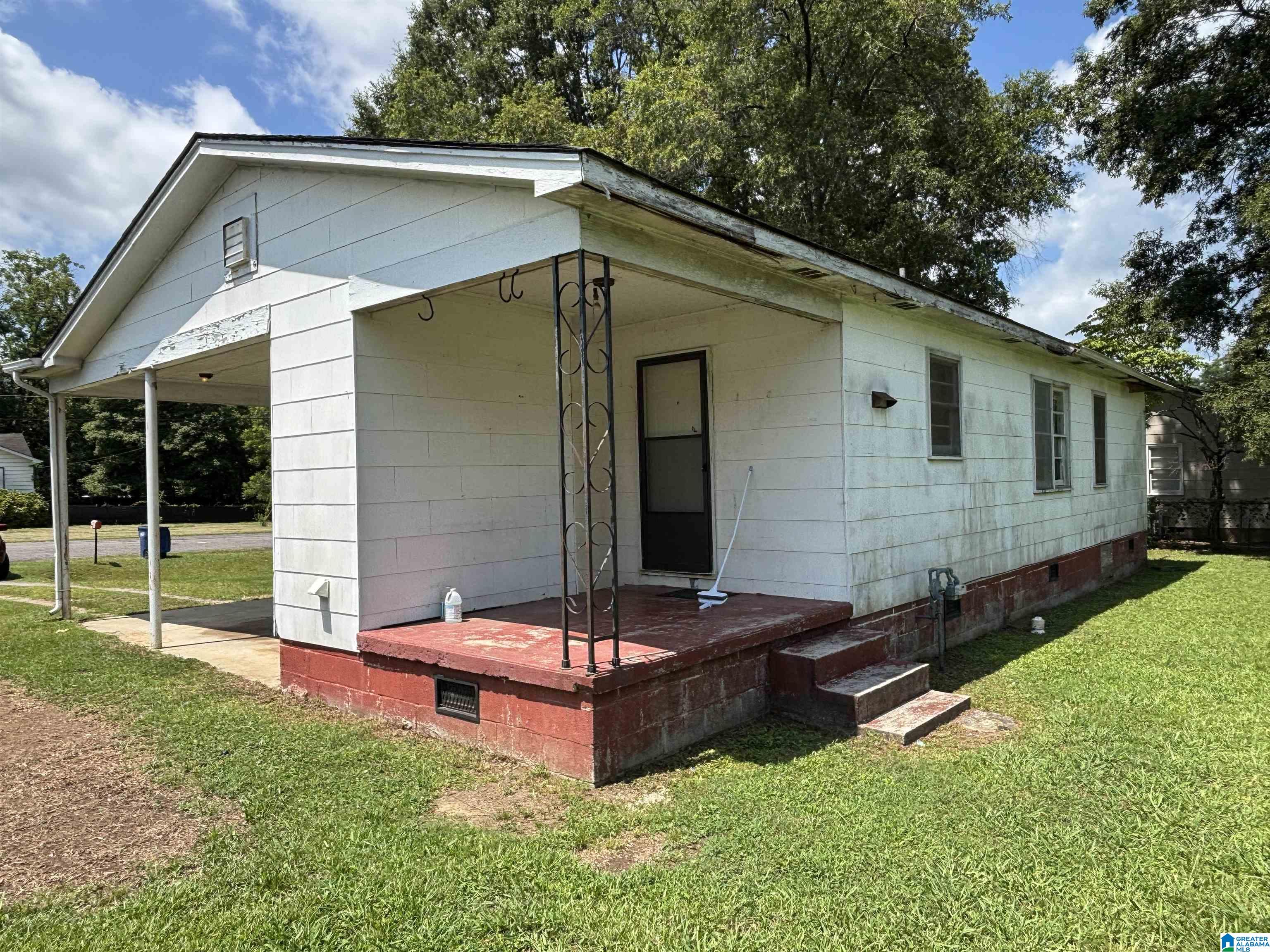 Residential in TALLADEGA 4