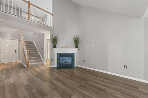 a303-15605 Everglade Ln, BOWIE, MD, 20716-3255 | Card Image