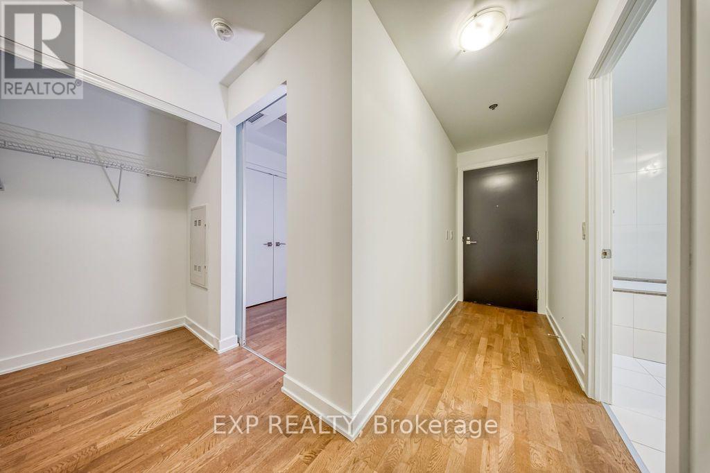 Residential Lease in Toronto (Kensington-Chinatown) 4