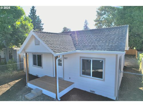 357 19th Ave, LONGVIEW, WA, 98632-1405 | Card Image