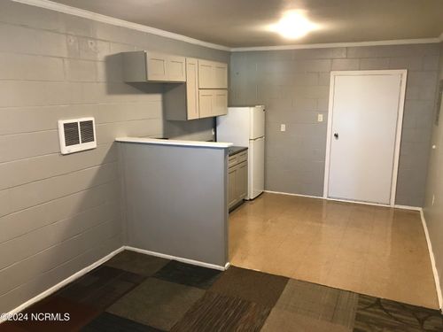 apt-4-203 Morton St, Jacksonville, NC, 28540-6436 | Card Image
