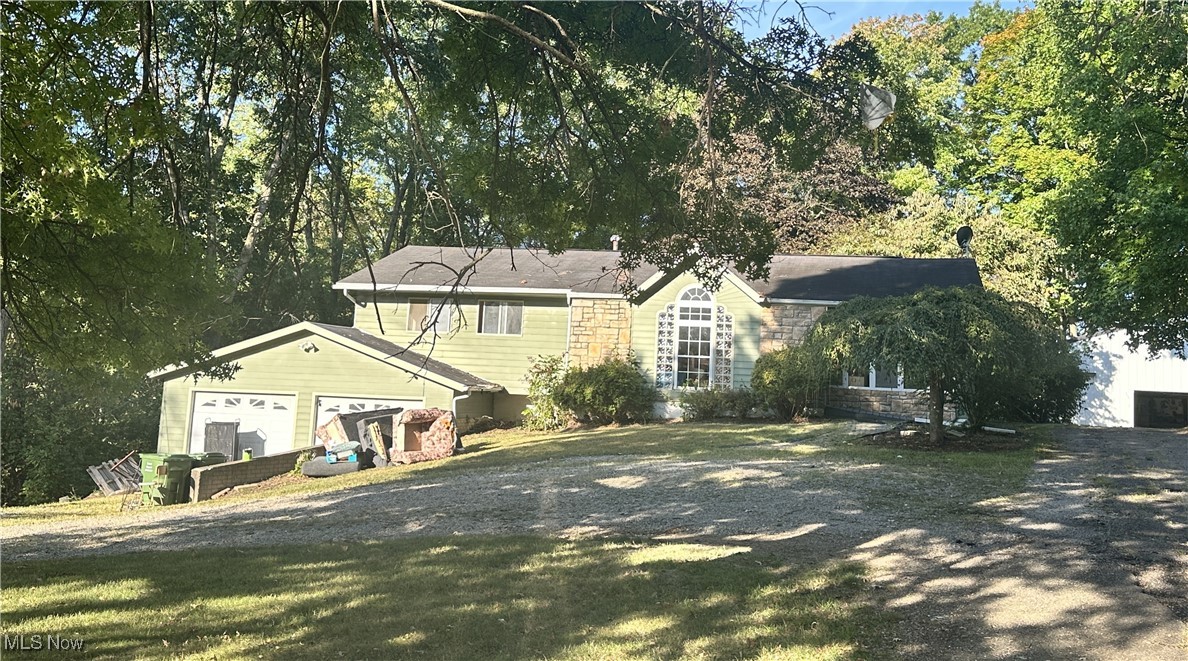 Highland Hills Rd, Cambridge, OH 43725