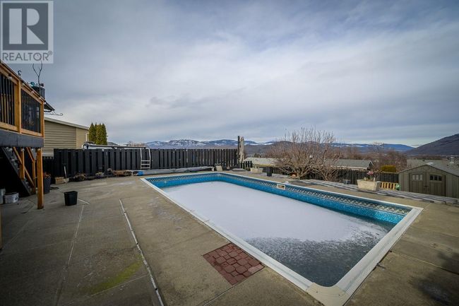 492 Grandview Terr, House other with 3 bedrooms, 3 bathrooms and 3 parking in Kamloops BC | Image 23