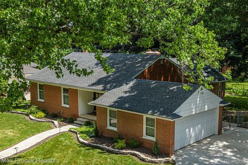 171 Glengarry Rd, Bloomfield Hills, MI, 48301-2757 | Card Image