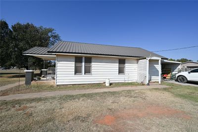 103273 S 3400 Road, House other with 2 bedrooms, 1 bathrooms and null parking in Meeker OK | Image 2