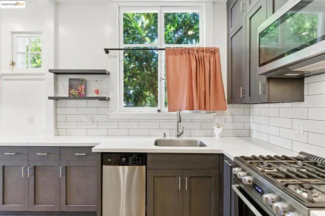7 Panoramic Way, Condo with 2 bedrooms, 1 bathrooms and null parking in Berkeley CA | Image 20