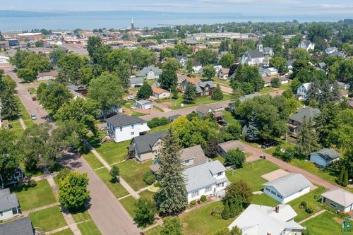 814 3rd Ave W, Ashland, WI, 54806-3103 | Card Image