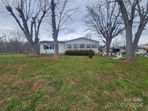 69 Locust Grove Road, Weaverville, NC, 28787 | Card Image