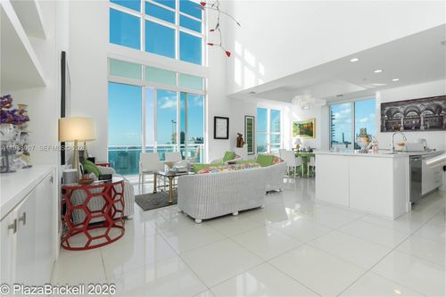 apt-5505-950 Brickell Bay Dr, Miami, FL, 33131-3965 | Card Image