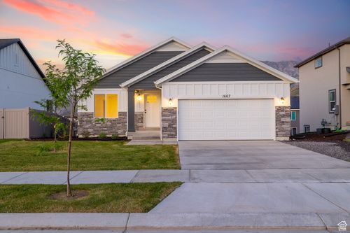 230e-1667 S Marigold Way, Santaquin, UT, 84655-4668 | Card Image