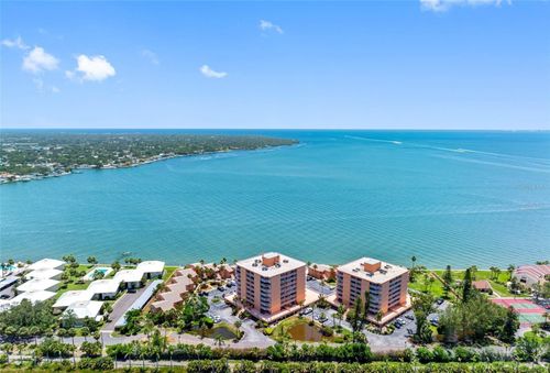 804-7430 Sunshine Skyway Ln S, ST PETERSBURG, FL, 33711-4985 | Card Image