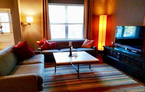 main-462 W Chester St, Long Beach, NY, 11561-1806 | Card Image