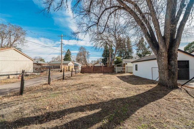 911 4 Th St, House other with 3 bedrooms, 1 bathrooms and 1 parking in Colorado Springs CO | Image 43