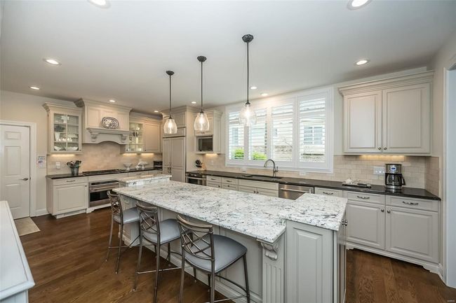 1519 Mallard Landing Ct, Condo with 4 bedrooms, 4 bathrooms and 2 parking in Chesterfield MO | Image 6