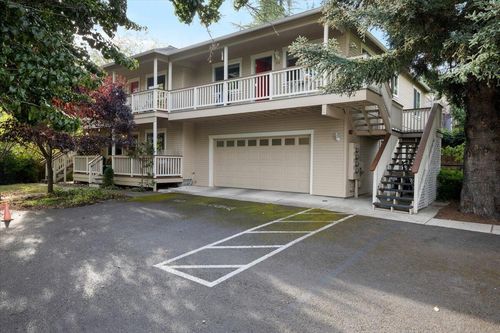802 Park St, Ashland, OR, 97520-2550 | Card Image