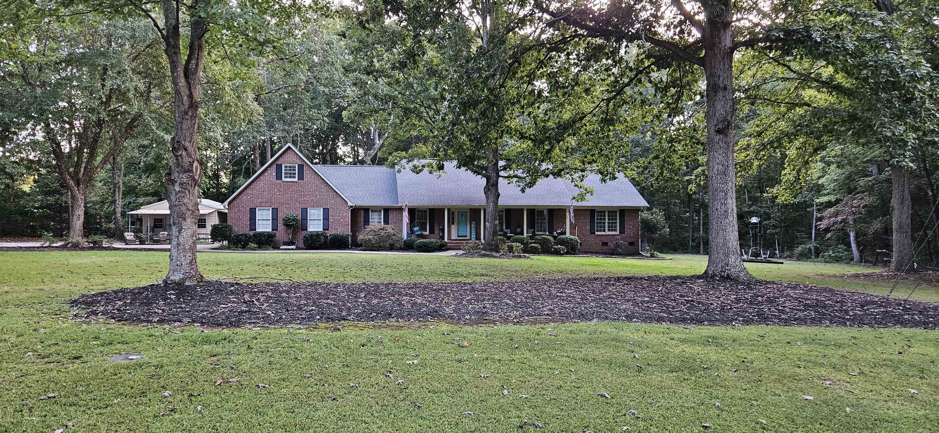 Whispering Pines Rd, Gaffney, SC 29341