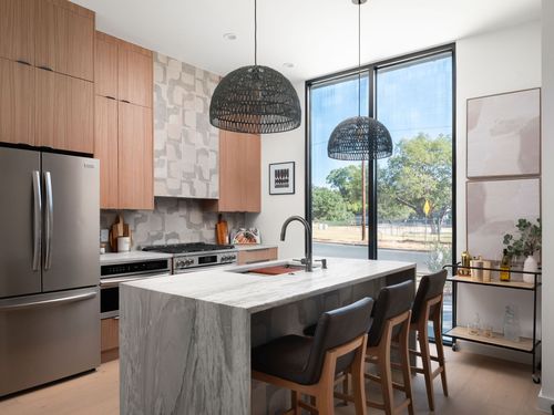 2-2301 East 2nd Street, Austin, TX, 78702 | Card Image
