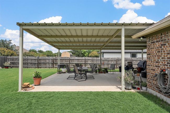 507 Navajo Trl, House other with 3 bedrooms, 2 bathrooms and 2 parking in McGregor TX | Image 8