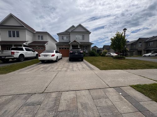 {{alt}} | Card Image