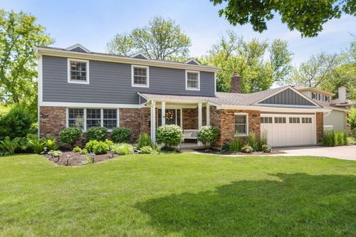 716 S Dymond Rd, Libertyville, IL, 60048-3028 | Card Image