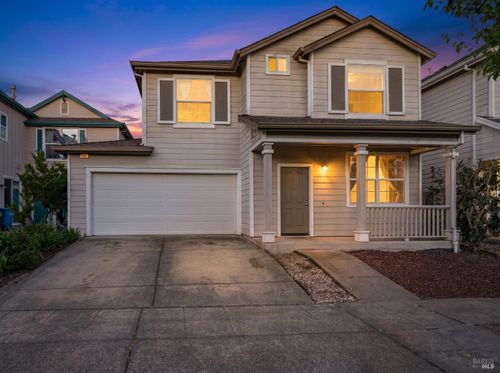 928 Langeburg St, Santa Rosa, CA, 95407-2533 | Card Image