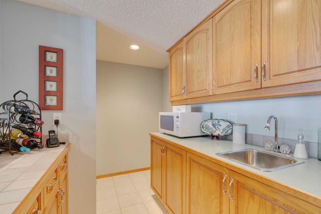 99 Hampshire Close Nw, Home with 4 bedrooms, 3 bathrooms and 4 parking in Calgary AB | Image 31