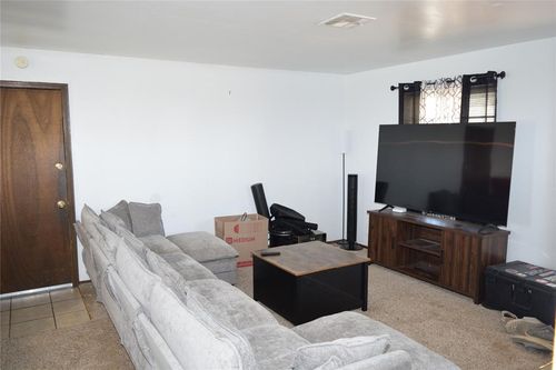 612 Nichols Ave, Tecumseh, OK, 74873-4682 | Card Image