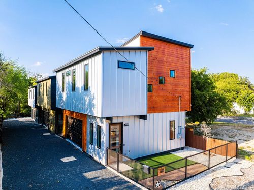 101-108 Vine St, San Antonio, TX, 78210-2396 | Card Image