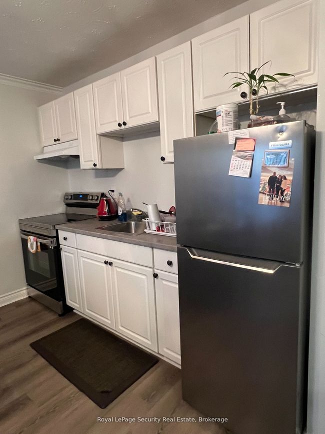 97 John St E, House other with 2 bedrooms, 1 bathrooms and 1 parking in Bradford West Gwillimbury ON | Image 6